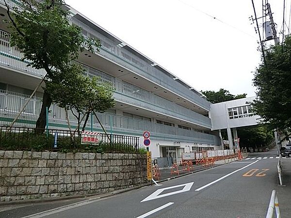 グランツオーベル目黒花房山