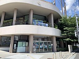 港区立小中一貫教育校白金の丘学園白金の丘中学校 徒歩9分。 650m