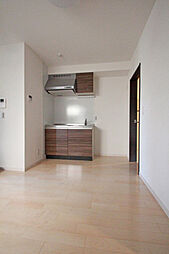 メゾンGOTO 101 1階ワンルームのリビング/ダイニング