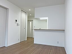 サットンプレイス・セレーナ 202 2階1SLDKのリビング/ダイニング