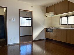 マンションハル 206 2階3DKのリビング/ダイニング