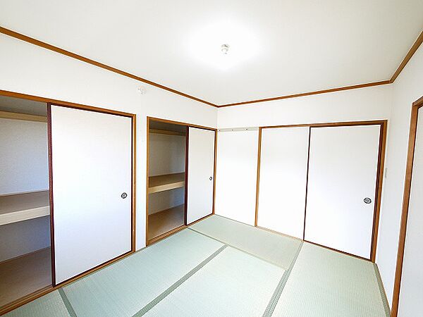 画像21:日本らしい落ち着いた雰囲気の和室です