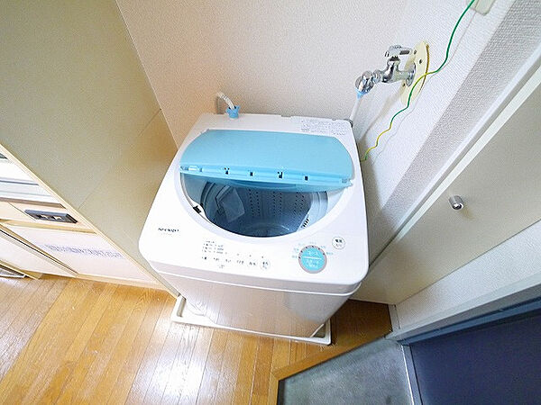 画像11:嬉しい室内洗濯機置き場がございます。