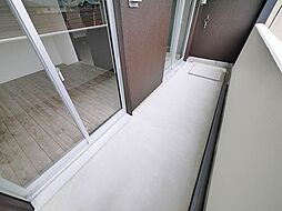 落ち着いた時間を過ごせるバルコニーです