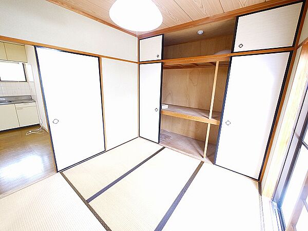 画像6:和室、ちょっとしたくつろぎスペースにいかがでしょうか