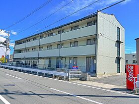 レオパレス冨田  ｜ 奈良県大和郡山市小泉町東2丁目6-5（賃貸マンション1K・2階・24.84㎡） その1