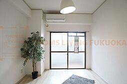 グランドール春日原 202 2階1Kのリビング/ダイニング