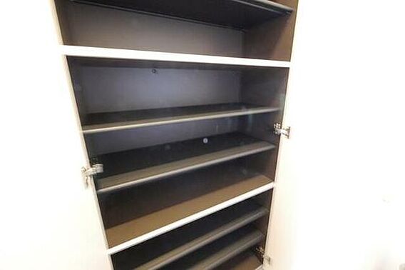 マハロハナII_内装_2