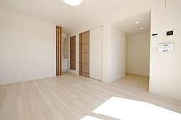 リサイア　Ｂ棟 206 2階ワンルームのリビング/ダイニング