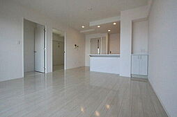 プレミスト金沢駅西口II 1001 10階3LDKのリビング/ダイニング