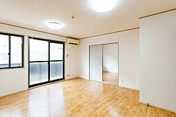 ロイヤルコート北町 101 1階2LDKのリビング/ダイニング