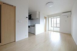 レジデンスアンジュＡ 202 2階1LDKのリビング/ダイニング