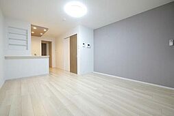 フォンテーヌI 203 1階ワンルームのリビング/ダイニング