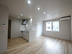 グラン・パレスかほくV 121 1階1LDKのリビング/ダイニング