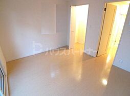 エルボヌール 203 2階1Kのリビング/ダイニング