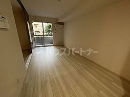 ブランエール白鳥 2階1LDKのリビング/ダイニング