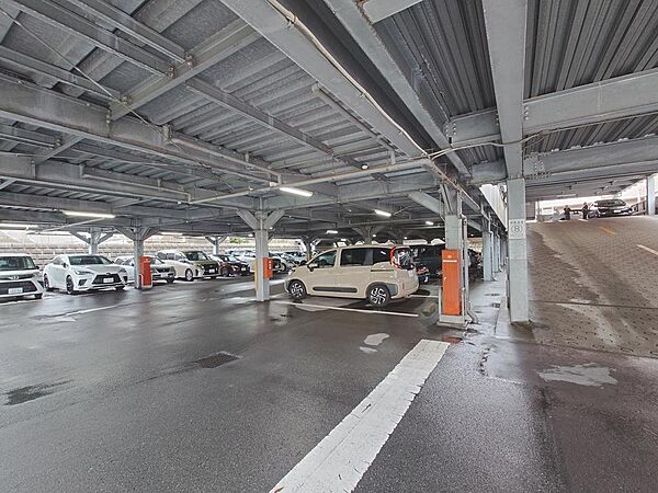 駐車場を拡大表示