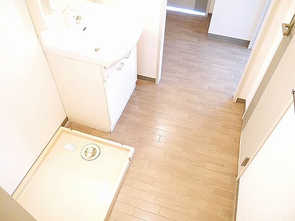画像28:室内洗濯機置き場