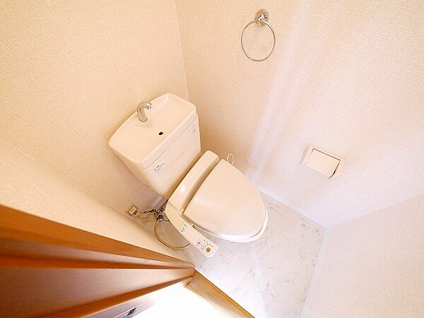 画像5:ゆったりとした空間のトイレです