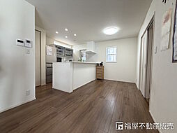 JR東海道・山陽本線 大久保駅 バス14分 山手台西下車 徒歩2分 4LDKのリビング/ダイニング