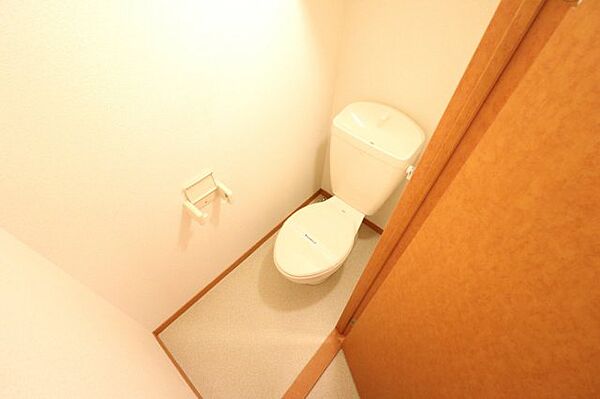 画像15:一人暮らしに嬉しいバス・トイレ独立タイプ