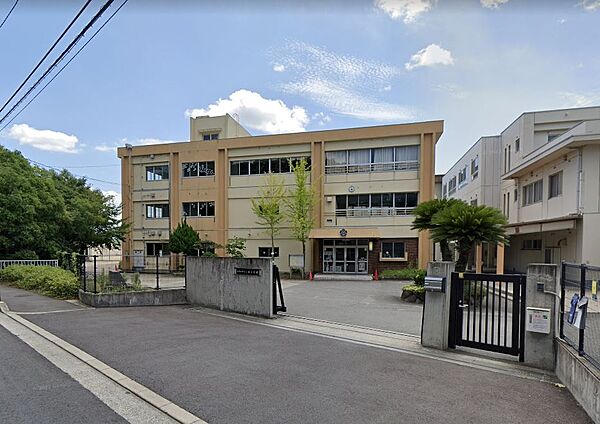 画像21:【小学校】和歌山市立三田小学校まで2534ｍ