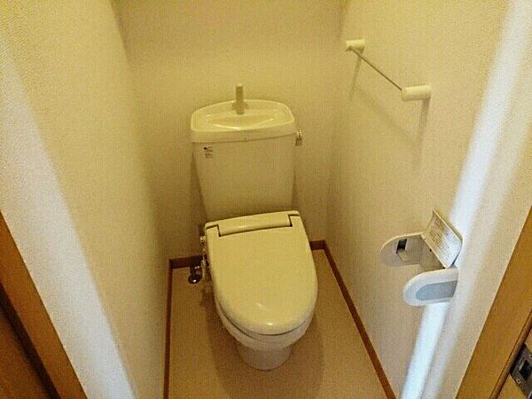 画像10:シンプルで使いやすいトイレです