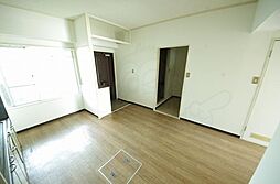 同仁マンション 102 1階2DKのリビング/ダイニング