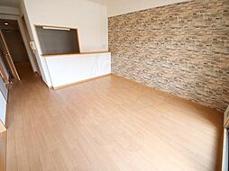 ファミリーメゾン山口 2階1SLDKのリビング/ダイニング