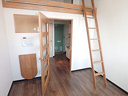 クロスコート 407 4階1Kのリビング/ダイニング