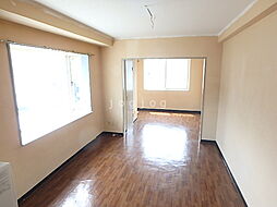 アーバンコート8−9 502 5階1LDKのリビング/ダイニング