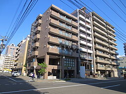 メゾンエクレーレ近代美術館