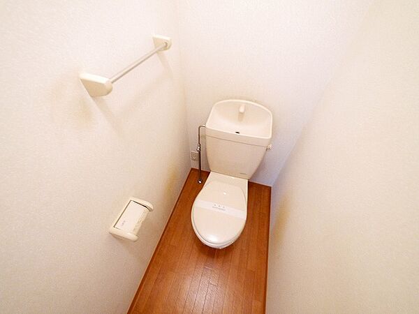 画像10:清潔感のあるトイレです