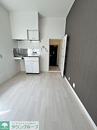 メゾンリベルテ 2階ワンルームのリビング/ダイニング