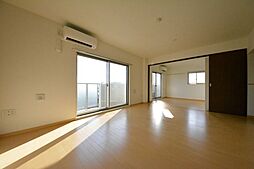 ｐｕｅｒｔａ　ｓｕｒ　ＴＯＫＩＯ 205 2階2LDKのリビング/ダイニング