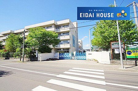 仙台市立富沢中学校 徒歩9分。 680m