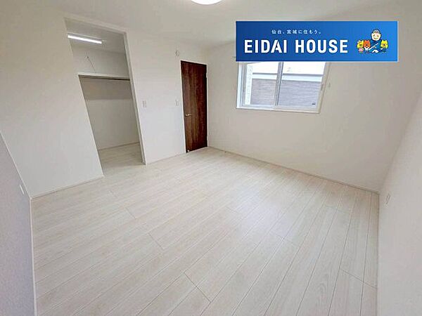 洋室を拡大表示