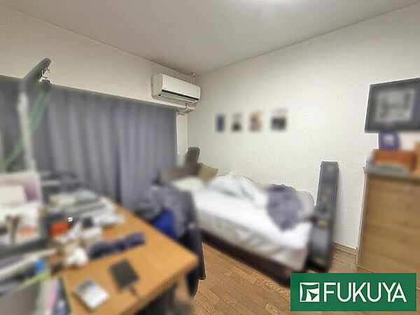 寝室を拡大表示