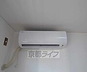 エアコンつきで快適な空調でお住まいになれます。