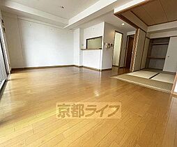 京都市営烏丸線 四条駅 徒歩8分の賃貸マンション 7階2LDKのリビング/ダイニング