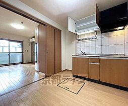 阪急京都本線 西山天王山駅 徒歩13分の賃貸マンション 1階1DKのリビング/ダイニング