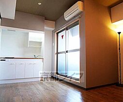 JR東海道・山陽本線 西大路駅 徒歩14分の賃貸マンション 6階ワンルームのリビング/ダイニング