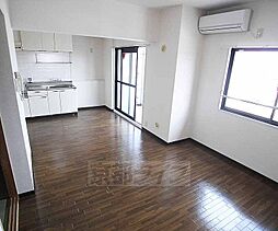 アーバニティー桂 1階2LDKのリビング/ダイニング