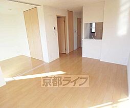 シャーメゾン嵯峨野 102 1階2LDKのリビング/ダイニング