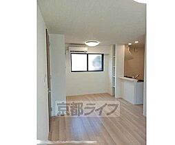 プラネット 101 1階1LDKのリビング/ダイニング