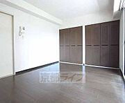 10帖の広々とした部屋です。