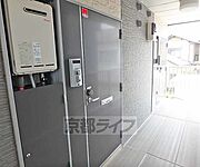 玄関ドアです