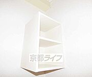 ちょっとした棚が便利