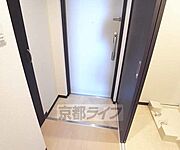 段差も少ない玄関となっております
