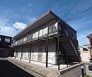 2階建てのハイツです。